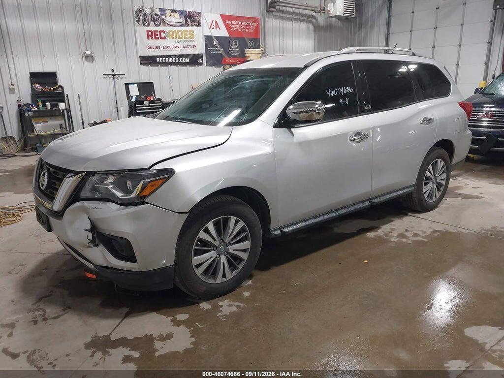 5N1DR2MM6HC625573 2017 NISSAN PATHFINDER photo no. 2