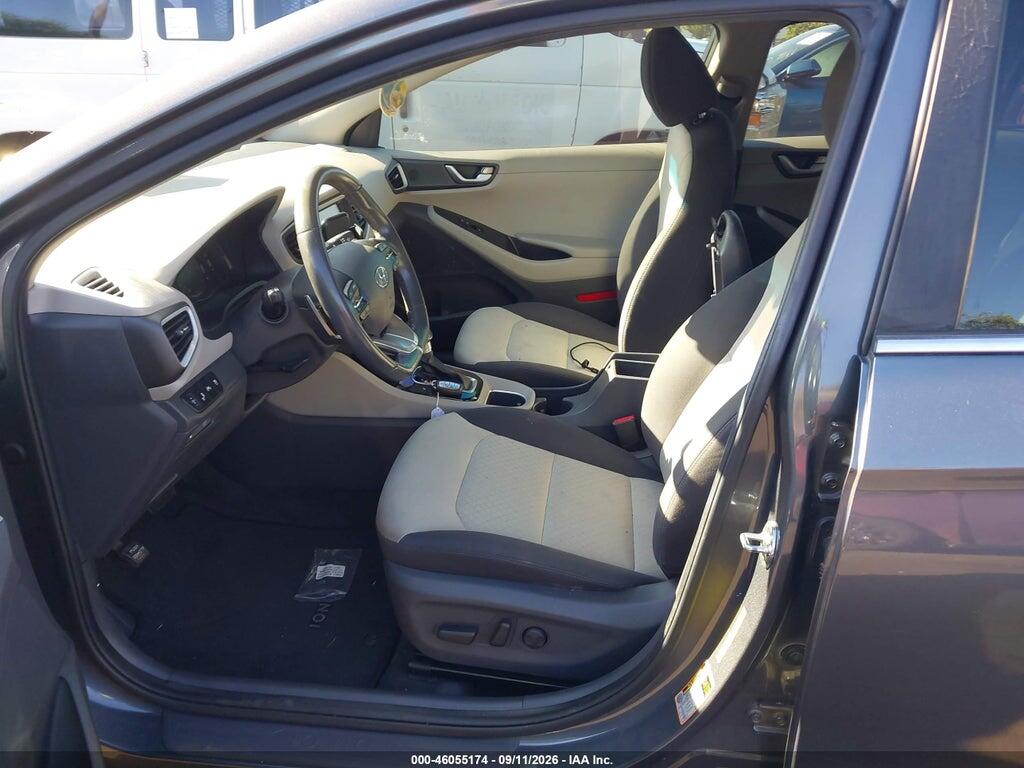 KMHC75LC1JU064131 2018 HYUNDAI IONIQ HYBRID photo no. 5
