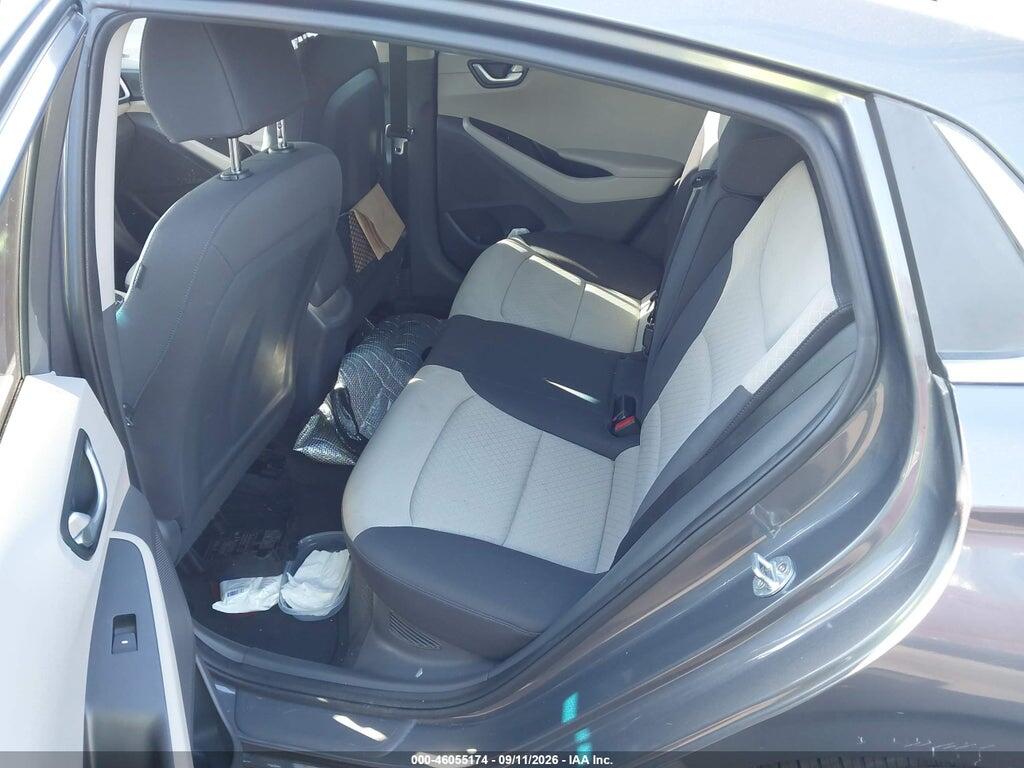 KMHC75LC1JU064131 2018 HYUNDAI IONIQ HYBRID photo no. 8