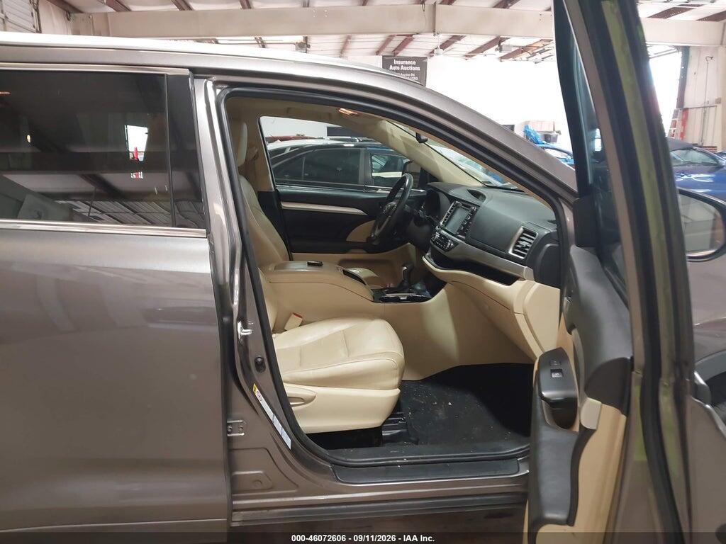 5TDJKRFHXGS302385 2016 TOYOTA HIGHLANDER photo no. 5