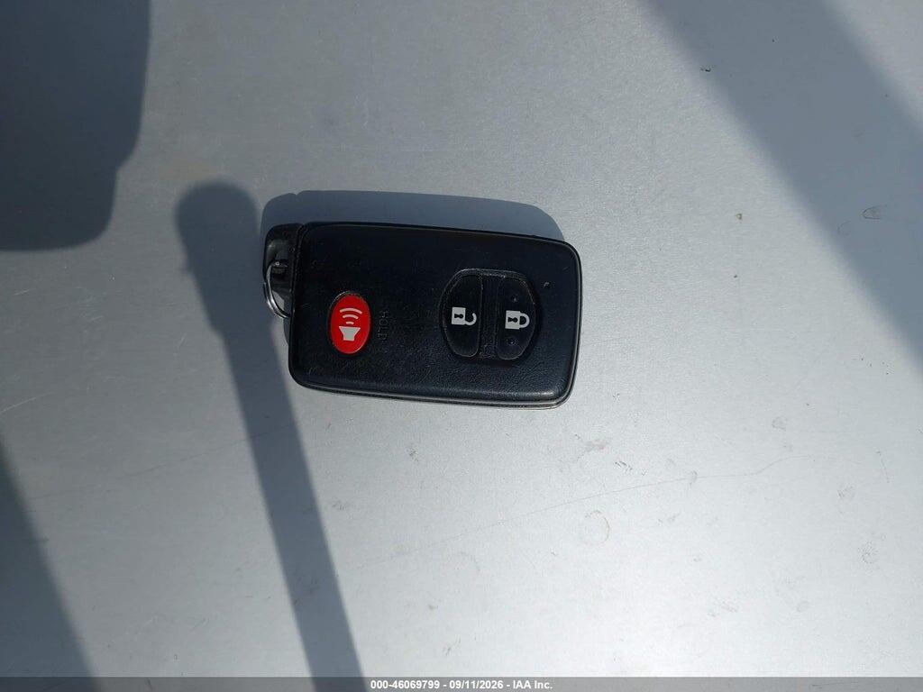 JTDKN3DU4F1975967 2015 TOYOTA PRIUS photo no. 11