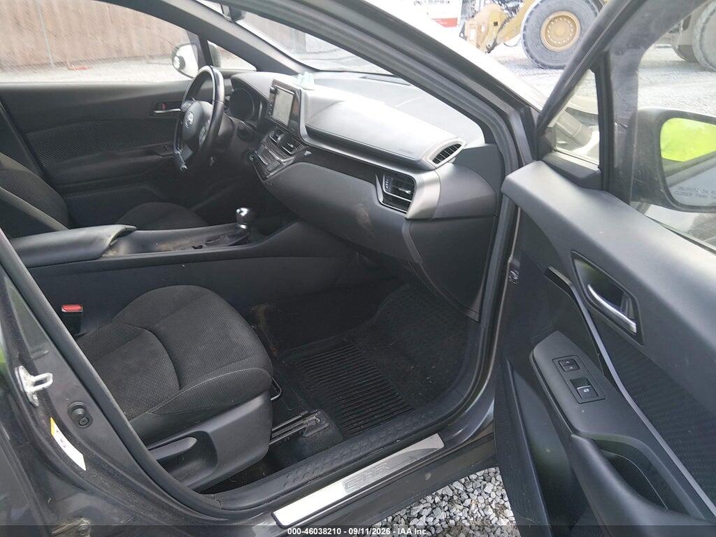 JTNKHMBX8J1011631 2018 TOYOTA C-HR photo no. 5