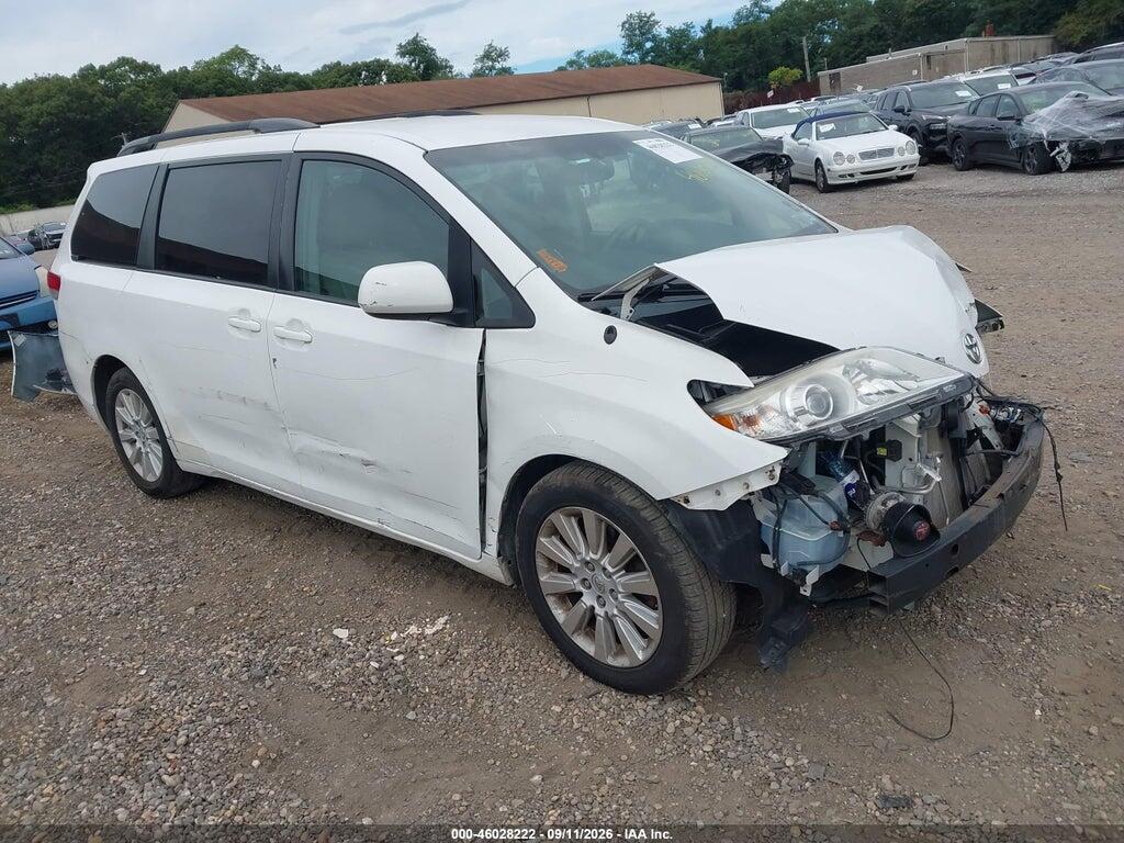 2014 TOYOTA SIENNA 5TDJK3DC7ES082009