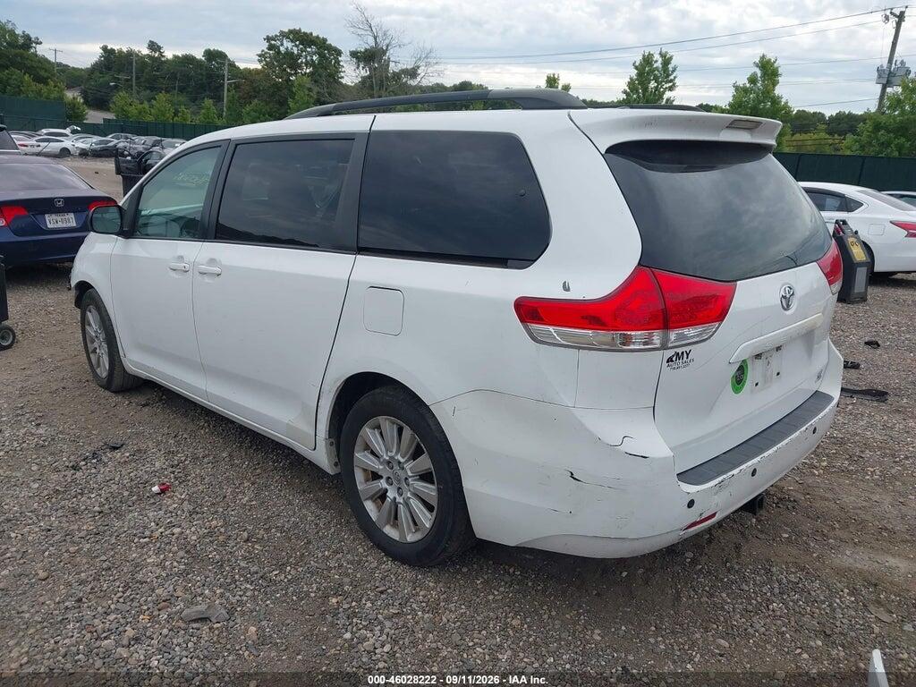 5TDJK3DC7ES082009 2014 TOYOTA SIENNA photo no. 3