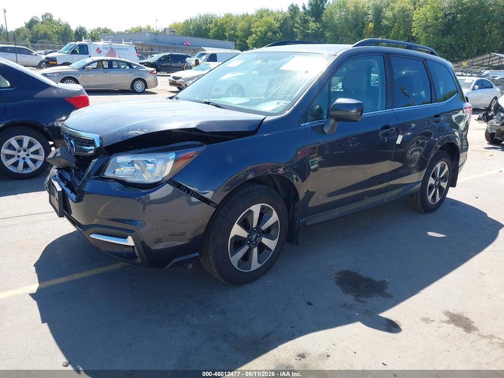 JF2SJAJC4JH588493 2018 SUBARU FORESTER photo no. 2