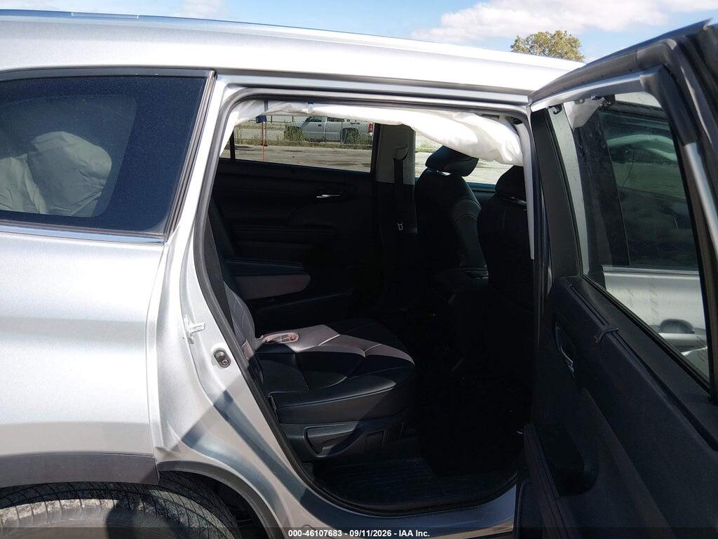 5TDGZRBH1MS548071 2021 TOYOTA HIGHLANDER photo no. 8