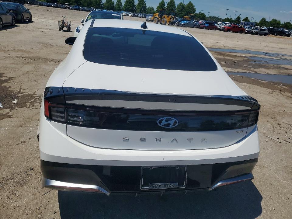 2024 HYUNDAI SONATA HYBRID SEL — Фото 6 из 12