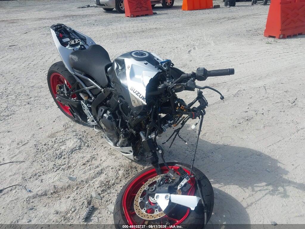 2024 SUZUKI GSX800 JS1EM13BXR7102336