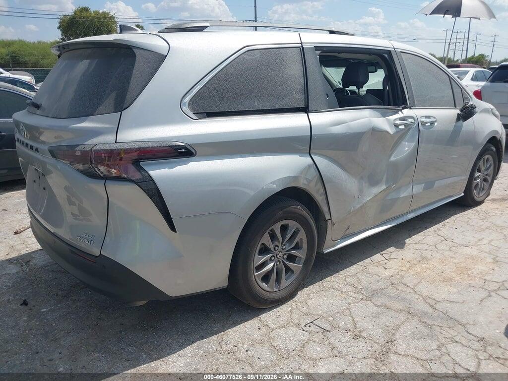 5TDYRKEC8PS167222 2023 TOYOTA SIENNA photo no. 4