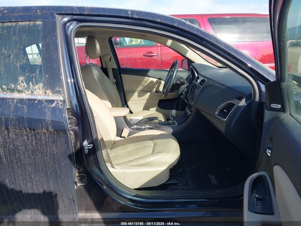 1C3CCBCG1CN233938 2012 CHRYSLER 200 photo no. 5
