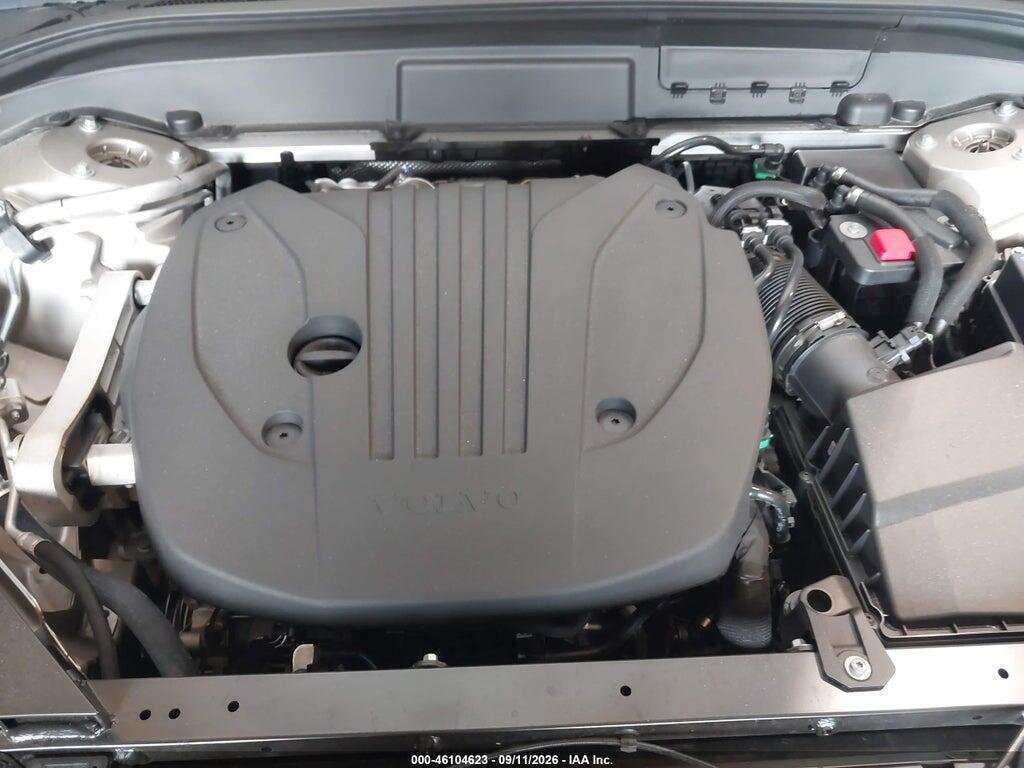 YV4M12RC7T1498006 2026 VOLVO XC60 photo no. 10