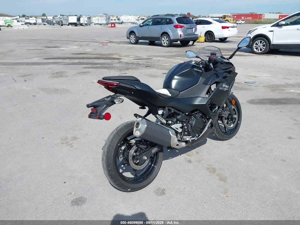 ML5EXGH15TDAC0516 2026 KAWASAKI EX500 photo no. 4