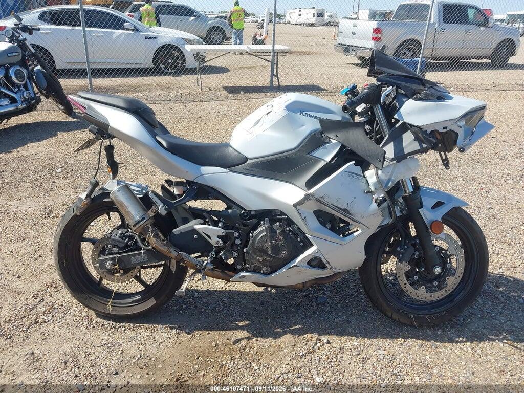 ML5EXGG1XSDA67528 2025 KAWASAKI EX500 photo no. 12