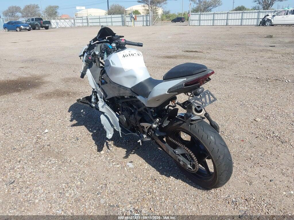 ML5EXGG1XSDA67528 2025 KAWASAKI EX500 photo no. 3