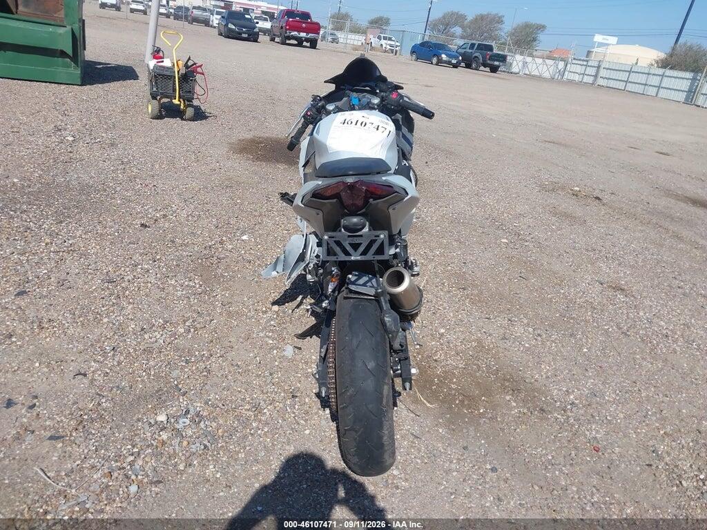 ML5EXGG1XSDA67528 2025 KAWASAKI EX500 photo no. 6