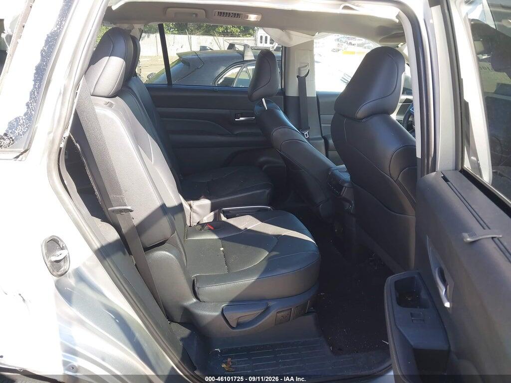 5TDAAAB53SS084573 2025 TOYOTA GRAND HIGHLANDER photo no. 8