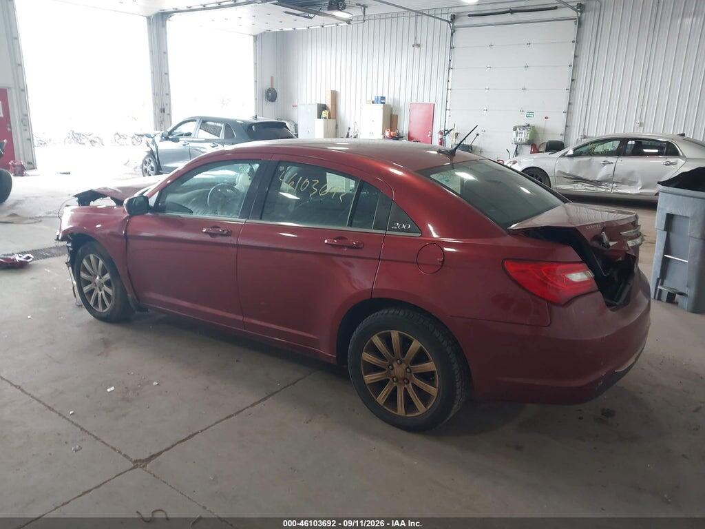 1C3BC1FBXBN575988 2011 CHRYSLER 200 photo no. 3