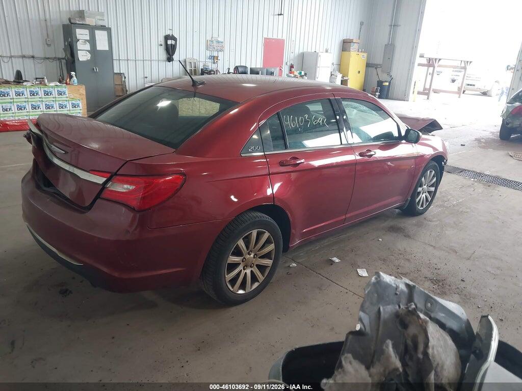 1C3BC1FBXBN575988 2011 CHRYSLER 200 photo no. 4