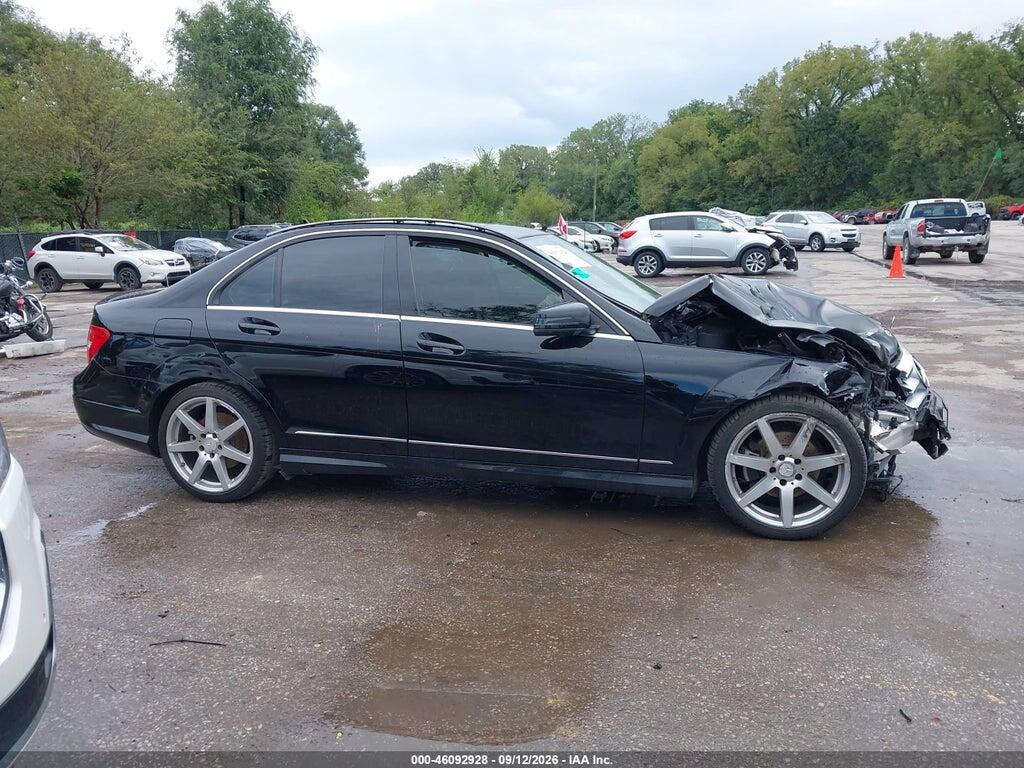 WDDGF8BB0CA672669 2012 MERCEDES-BENZ C 300 photo no. 12