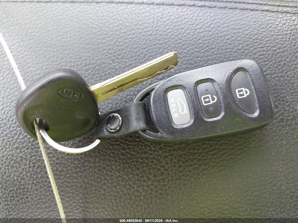 KNAGM4A71C5288640 2012 KIA OPTIMA photo no. 11