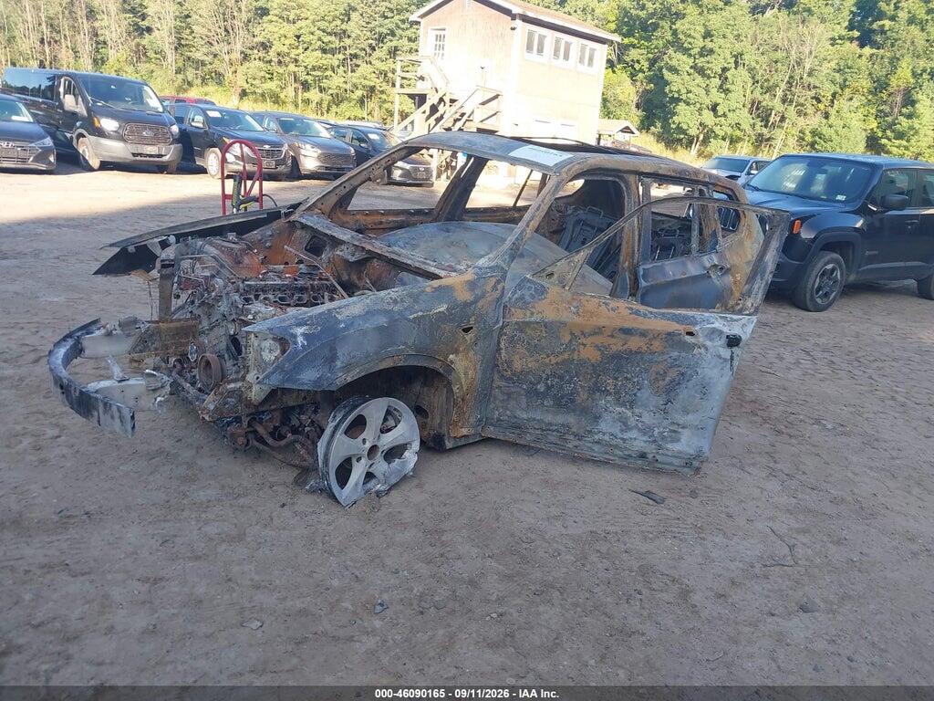 5UXWX5C59BL704384 2011 BMW X3 photo no. 2