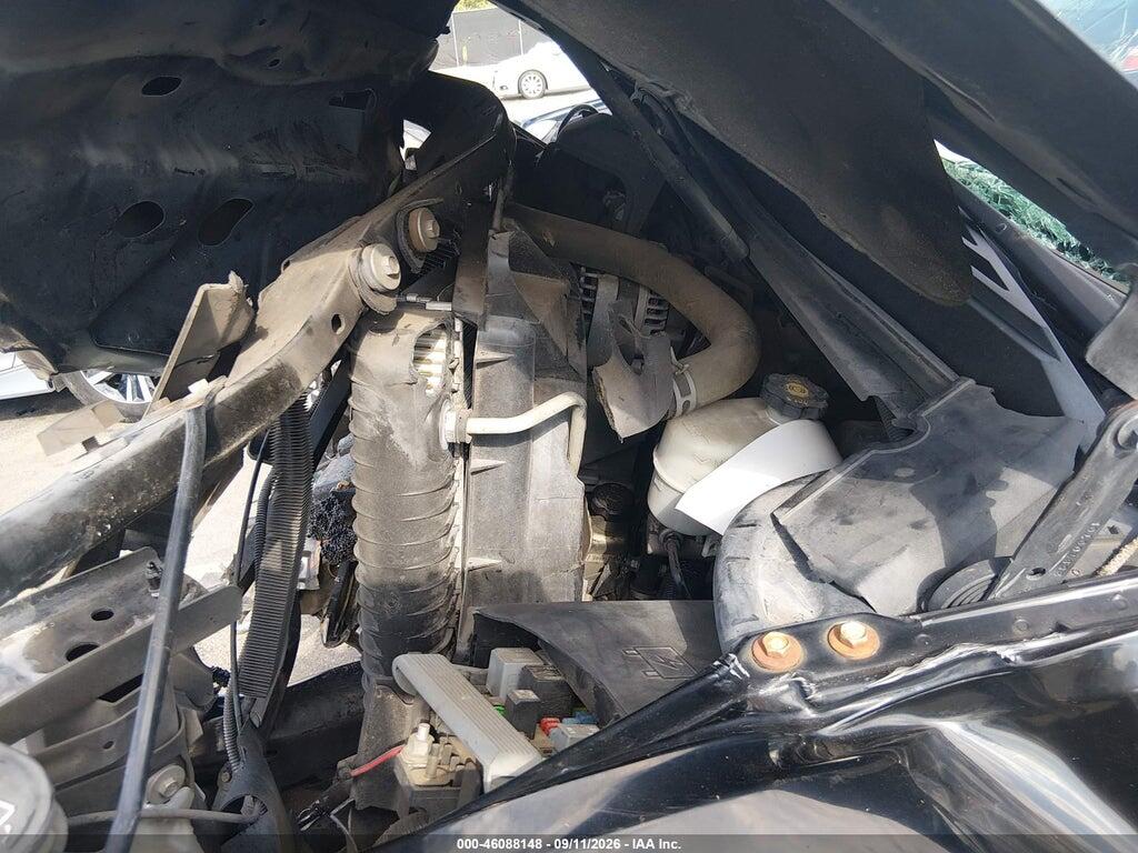 1GKUCKE09AR194610 2010 GMC YUKON XL 1500 photo no. 10