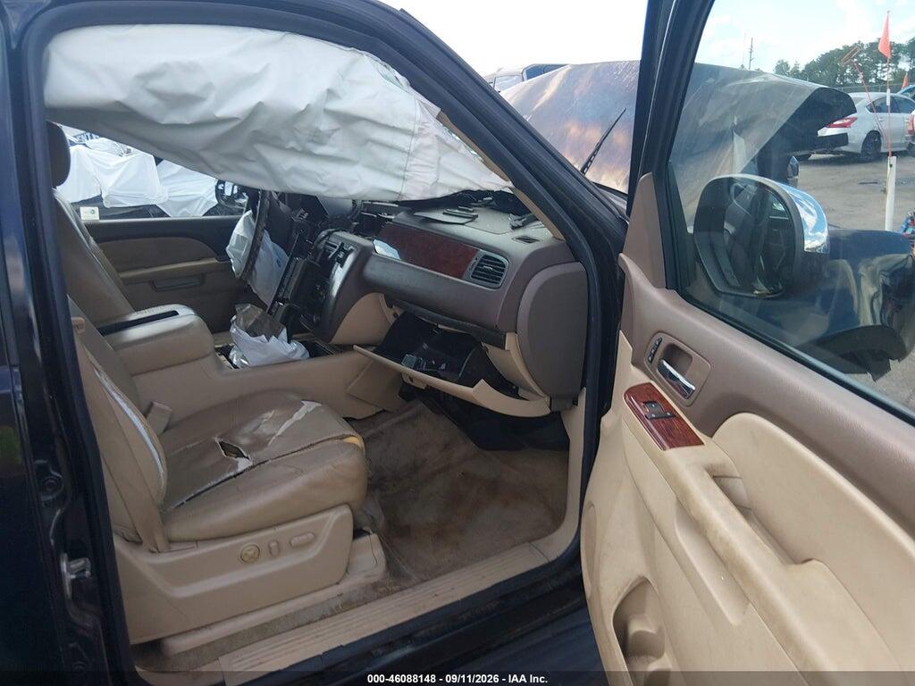 1GKUCKE09AR194610 2010 GMC YUKON XL 1500 photo no. 5