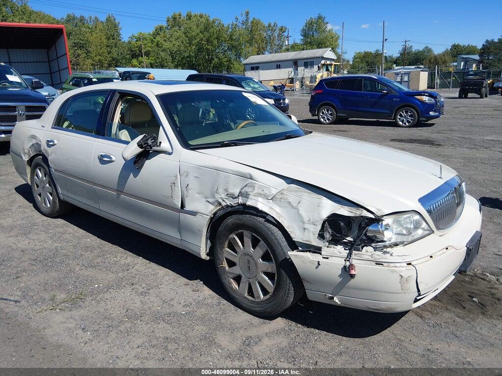 2007 LINCOLN TOWN CAR 1LNHM83W07Y603818