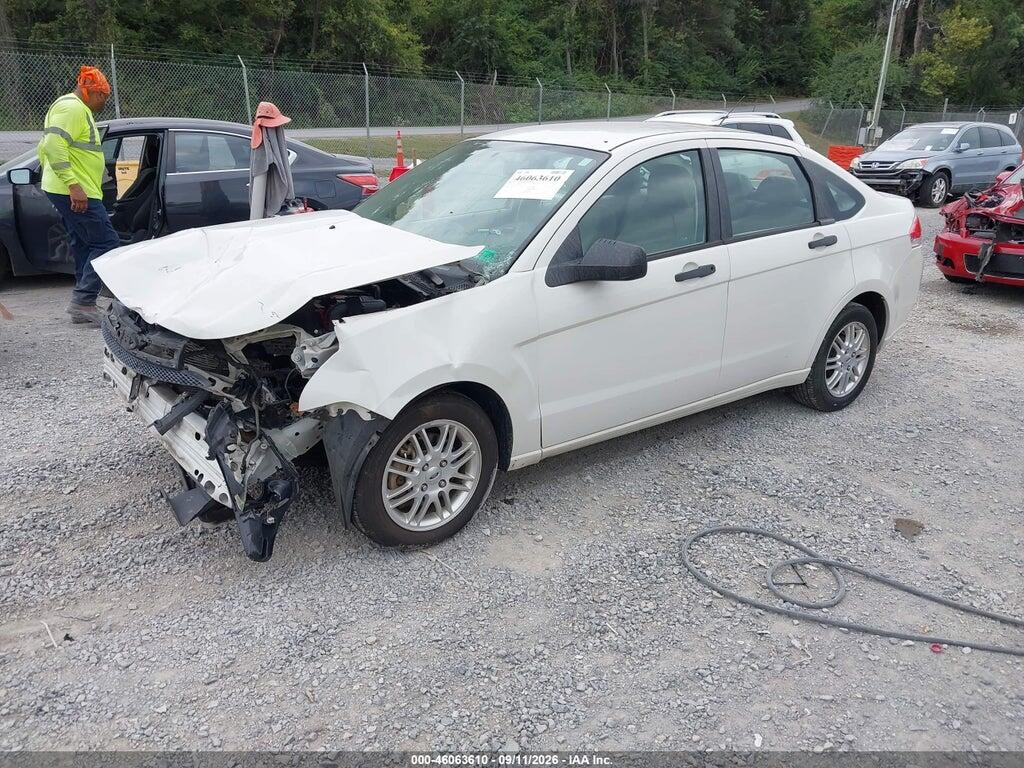 1FAHP35NX9W259079 2009 FORD FOCUS photo no. 2