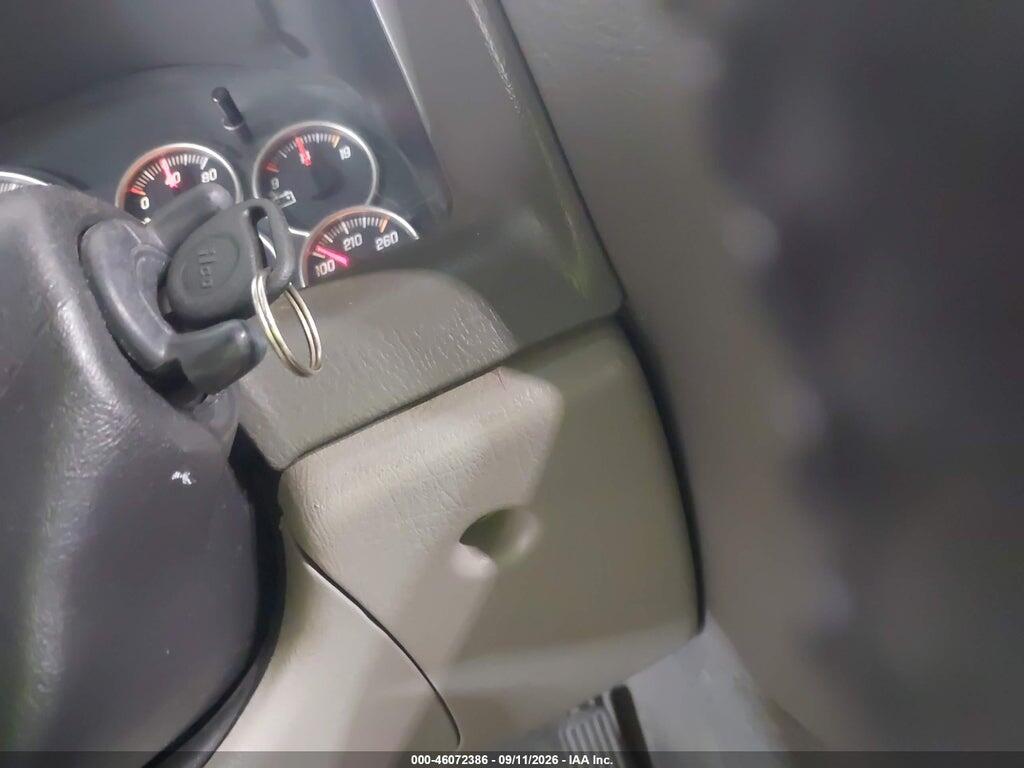 1GKDT13S932363339 2003 GMC ENVOY photo no. 11