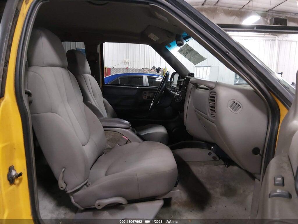 1GTCT19X138191282 2003 GMC SONOMA photo no. 5