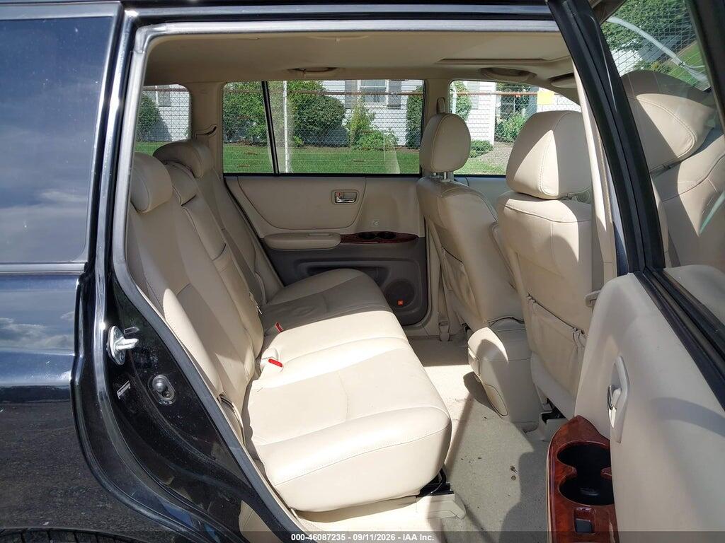 JTEEP21A550084968 2005 TOYOTA HIGHLANDER photo no. 8