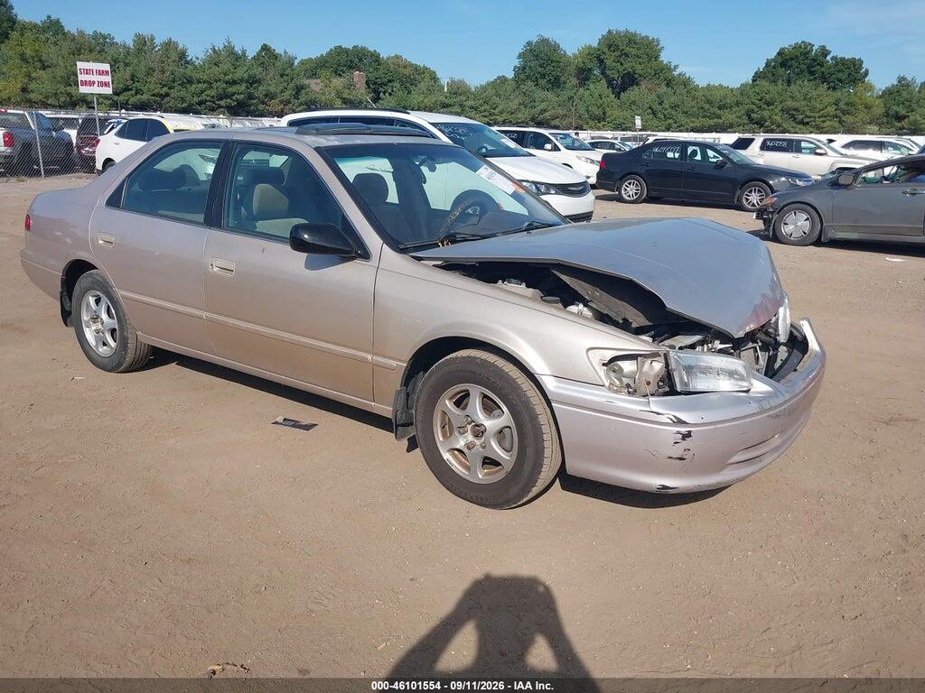 1998 TOYOTA CAMRY 4T1BG22K2WU388876
