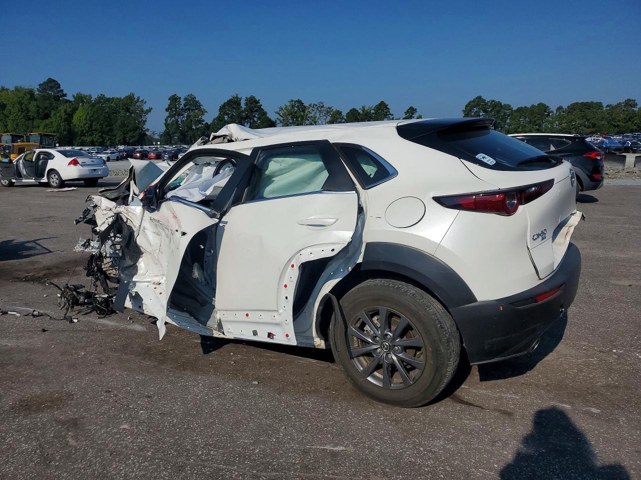 3MVDMBAM2PM544038 2023 MAZDA CX-30 photo no. 2