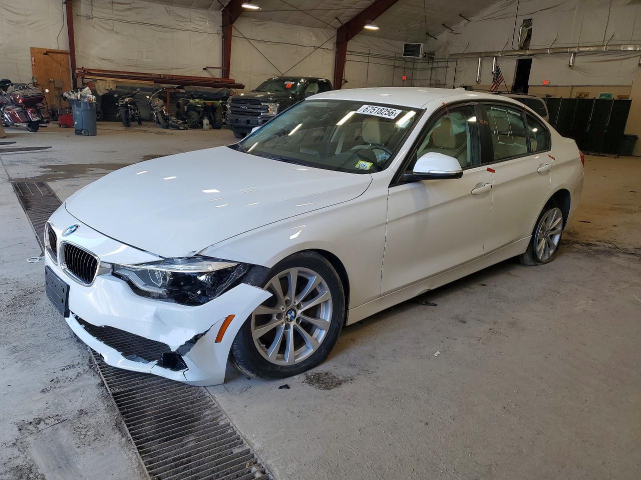 2018 BMW 320 WBA8A3C57JA067390