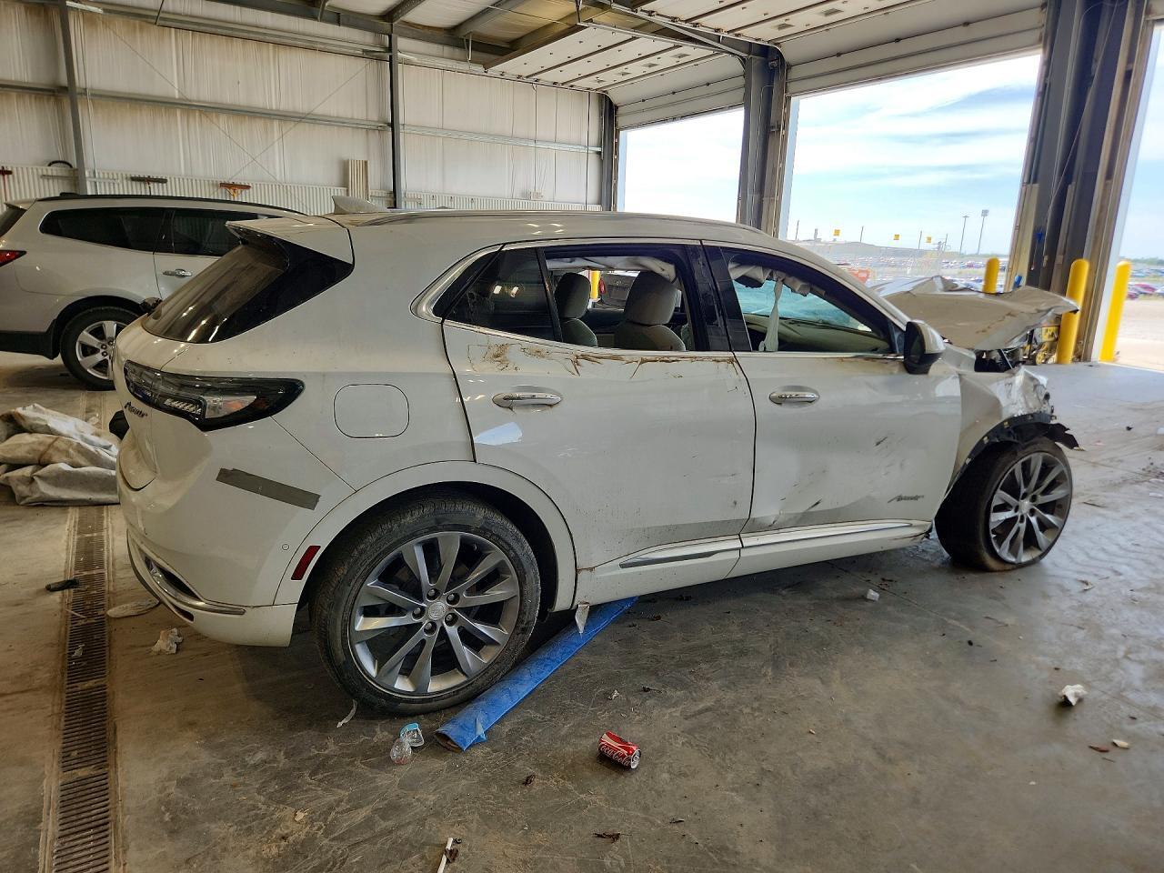 LRBFZSR46MD123784 2021 BUICK ENVISION photo no. 3