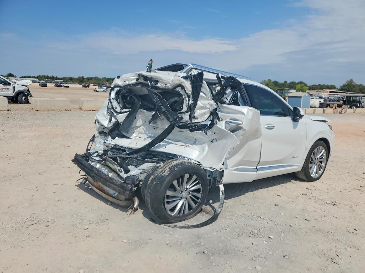 LRBFZSE48RD044226 2024 BUICK ENVISION photo no. 3