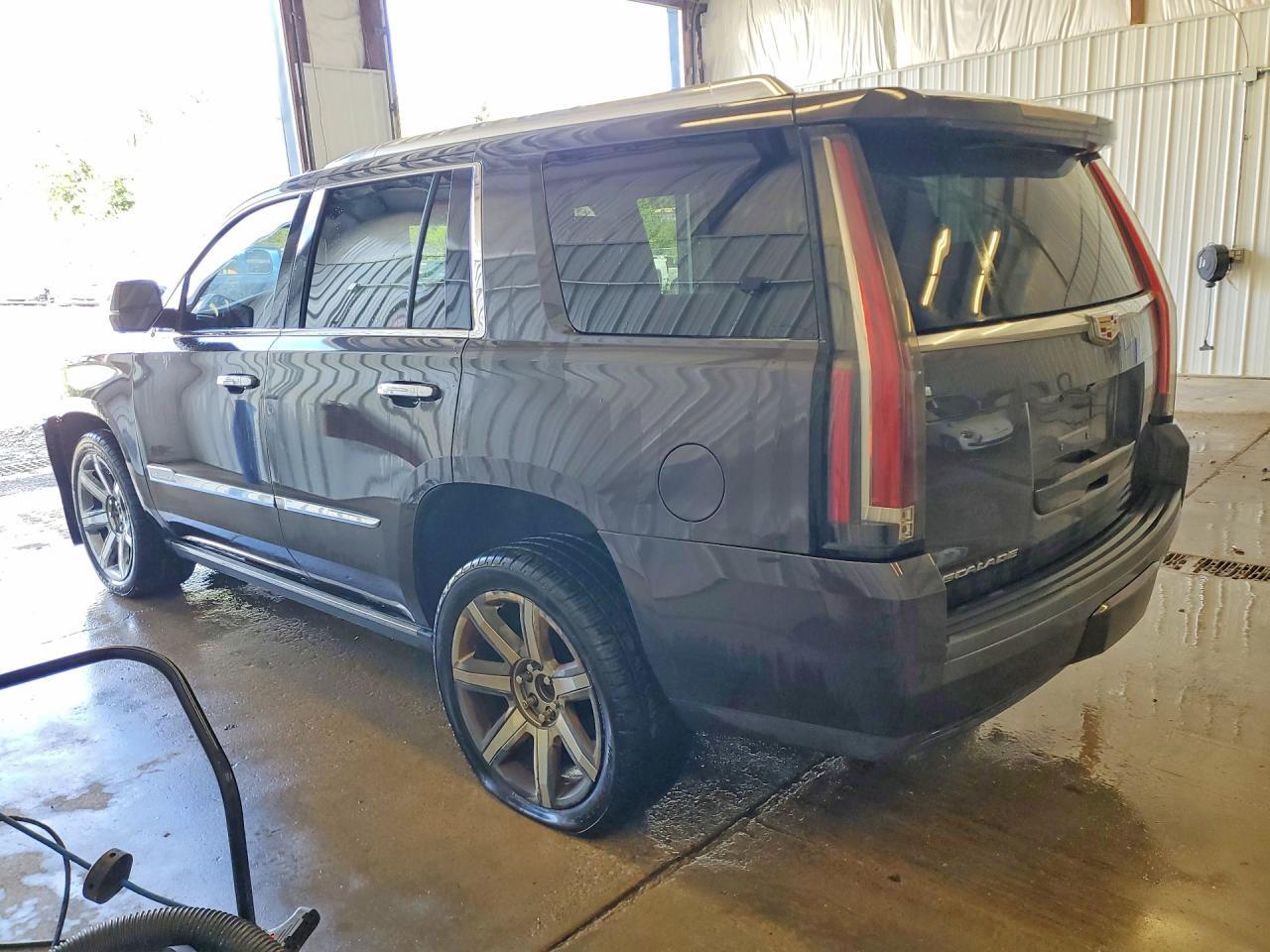 1GYS4NKJ3FR515539 2015 CADILLAC ESCALADE photo no. 2
