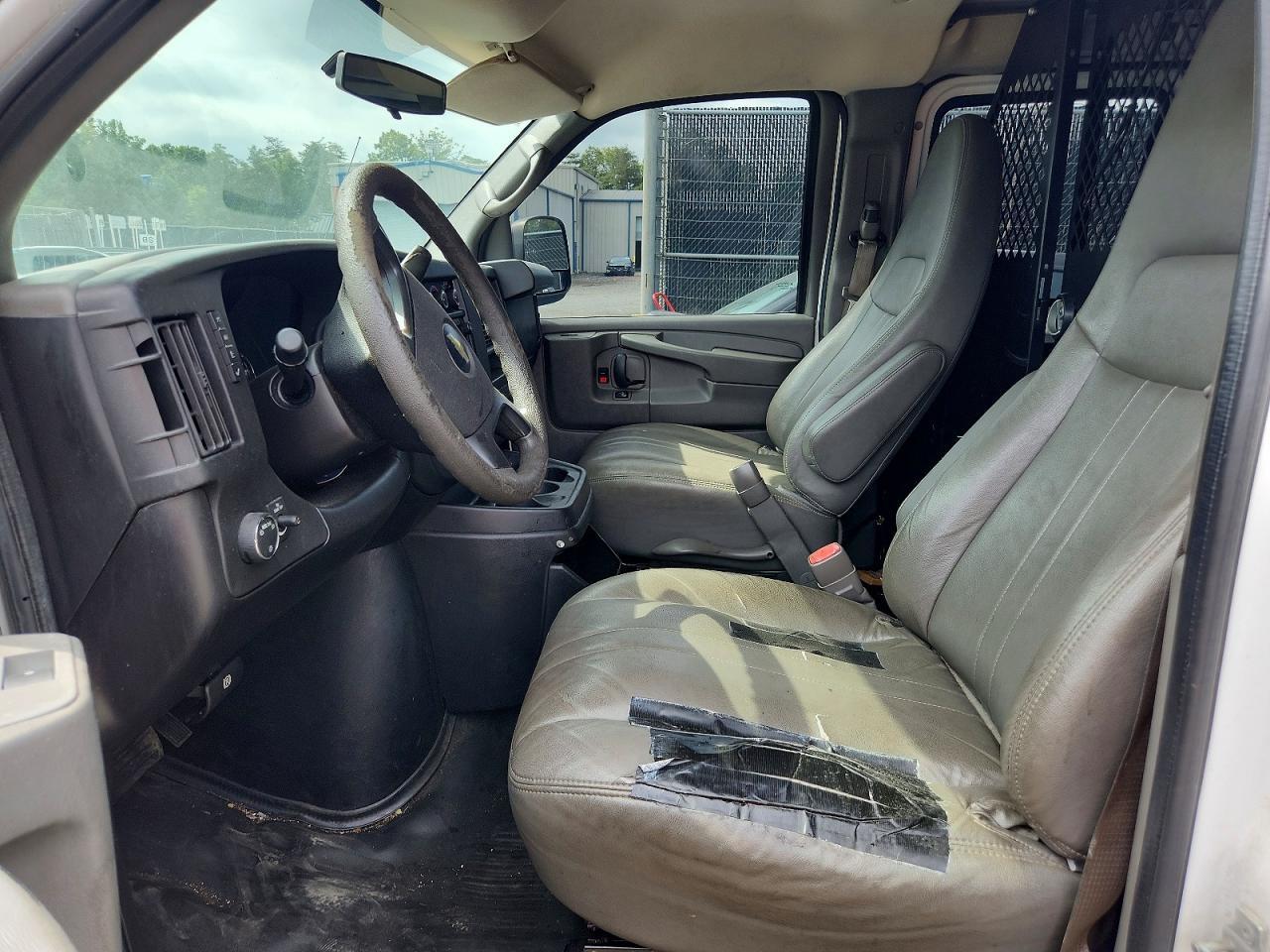1GCWGFCA3E1102357 2014 CHEVROLET EXPRESS G2500 photo no. 7