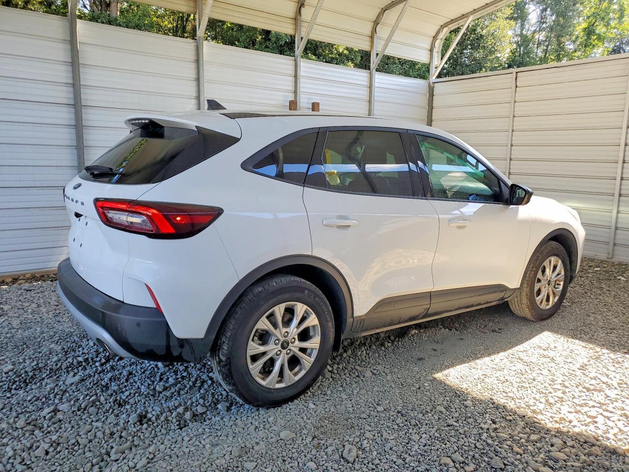 1FMCU0GN2SUB70323 2025 FORD ESCAPE photo no. 3