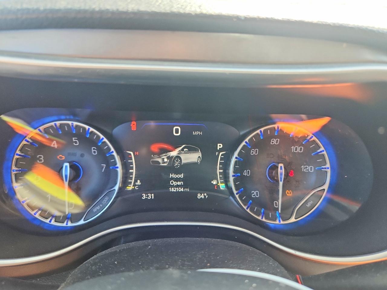 2C4RC1GG6JR320793 2018 CHRYSLER PACIFICA photo no. 9