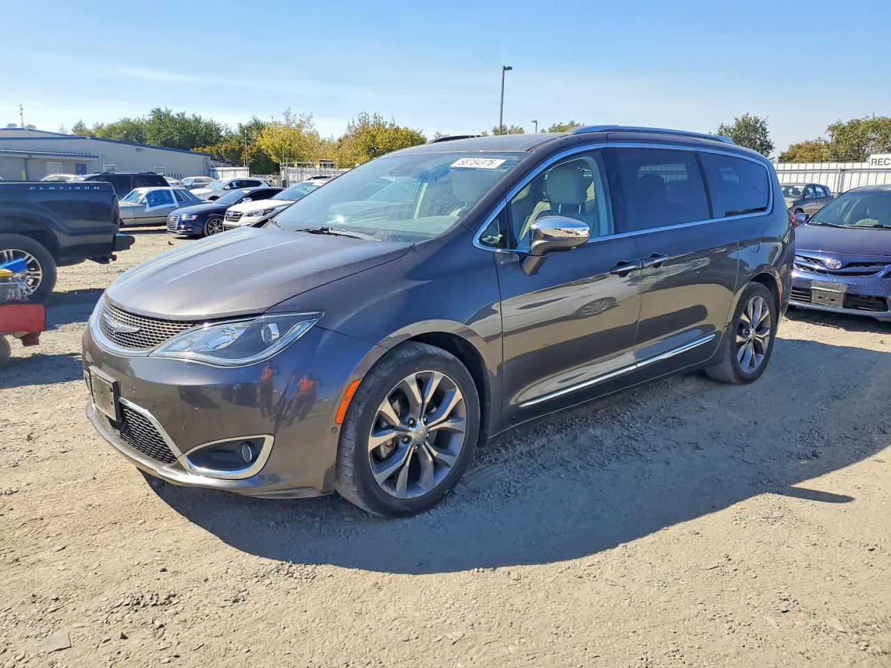 2018 CHRYSLER PACIFICA 2C4RC1GG5JR259811