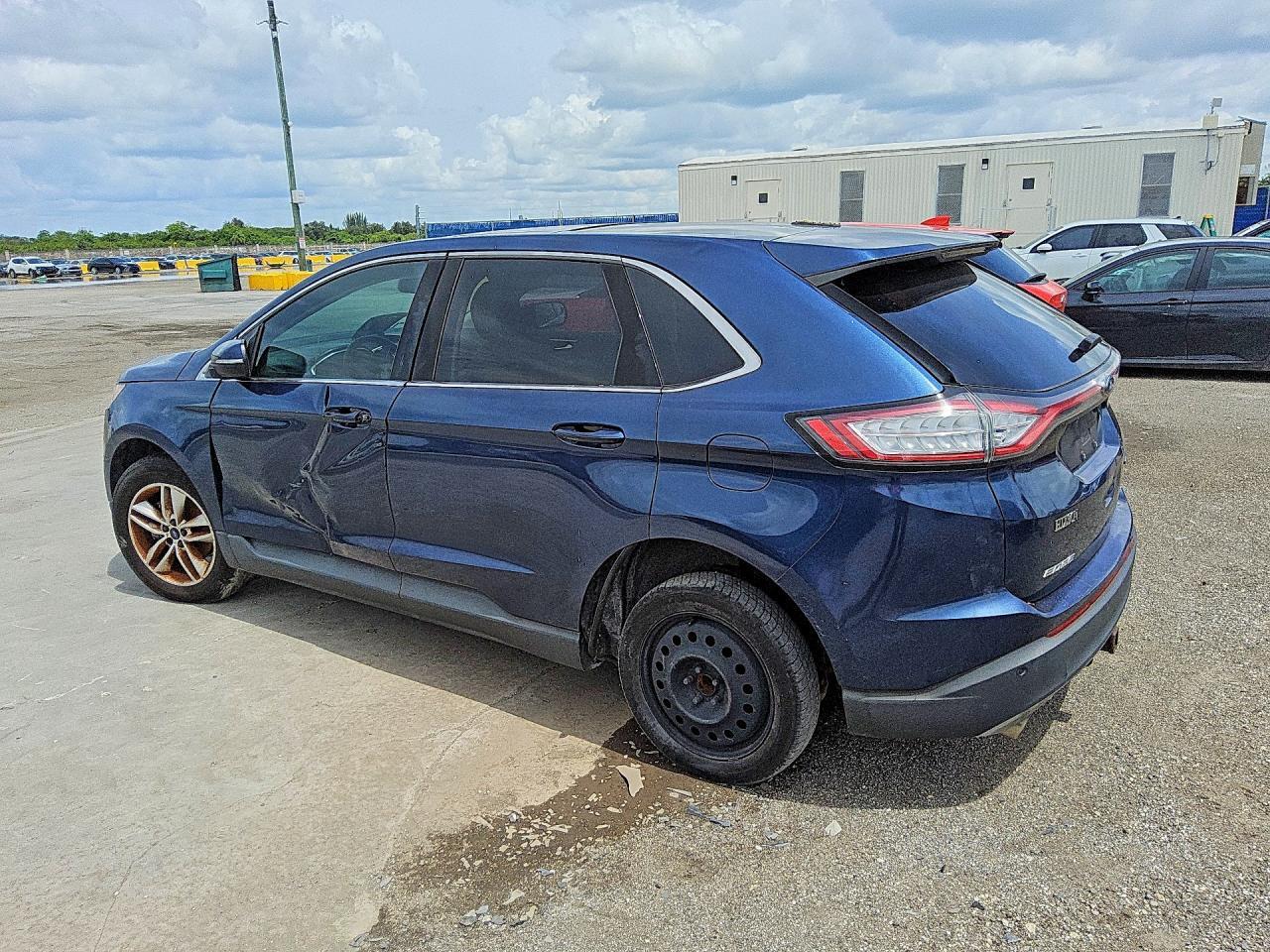 2FMPK3J84HBC01405 2017 FORD EDGE photo no. 2