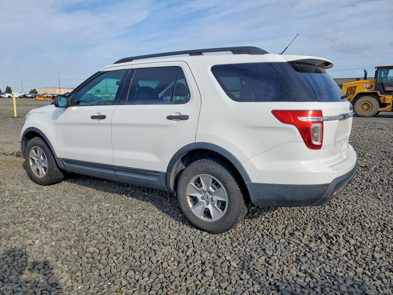 1FM5K8B81DGA84940 2013 FORD EXPLORER photo no. 2
