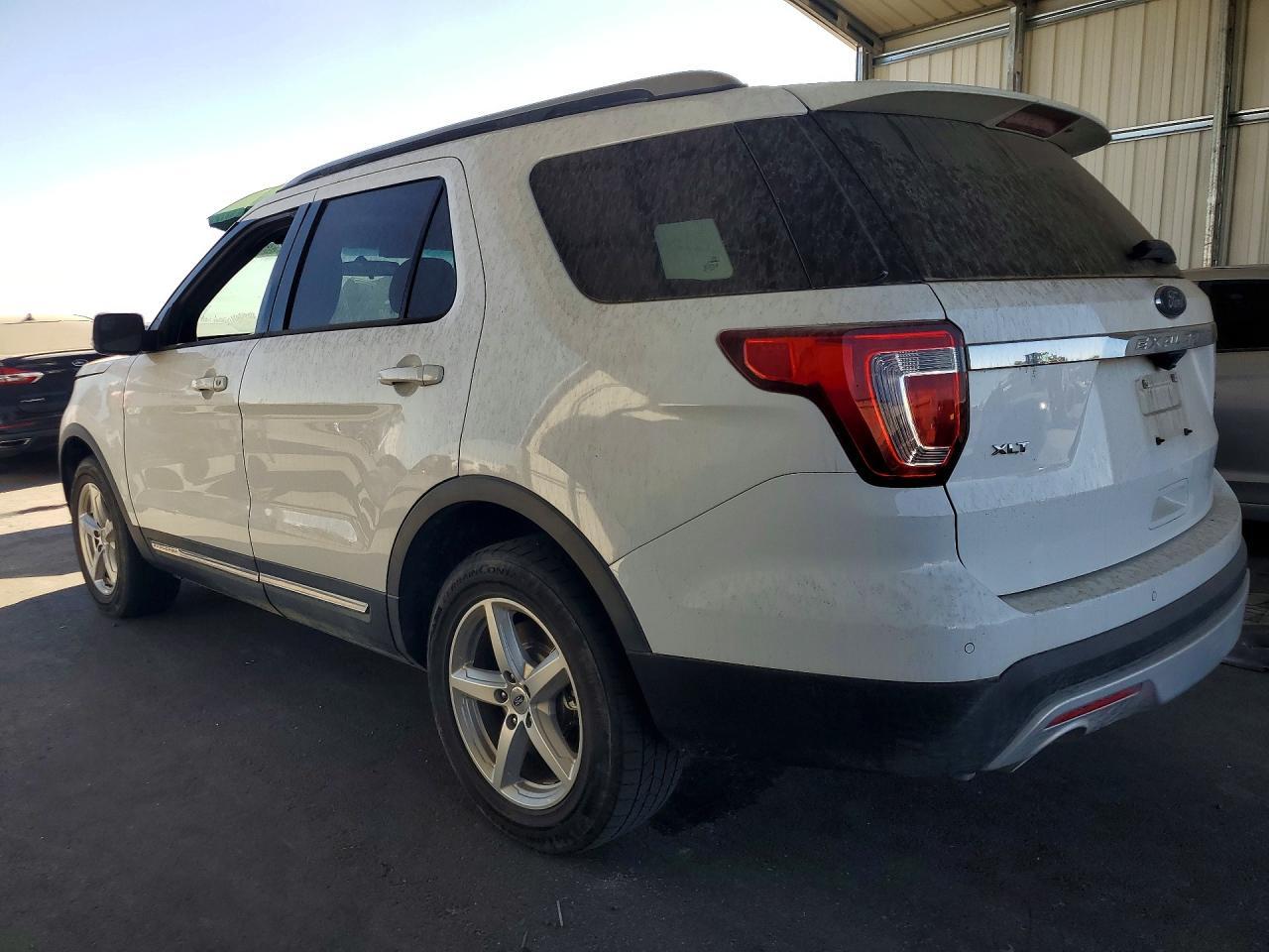 2016 FORD EXPLORER XLT — Фото 2 из 13