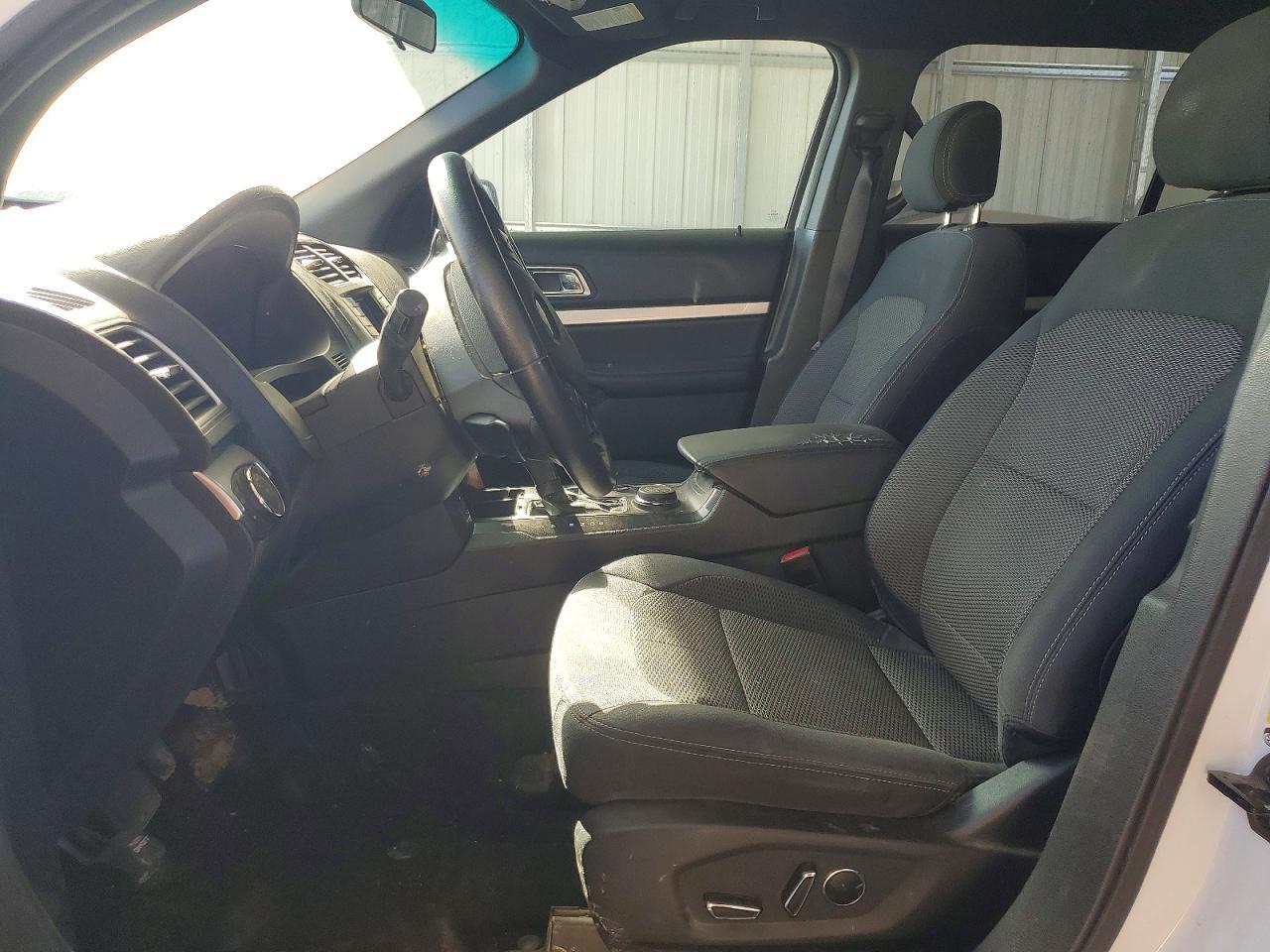 2016 FORD EXPLORER XLT — Фото 7 из 13
