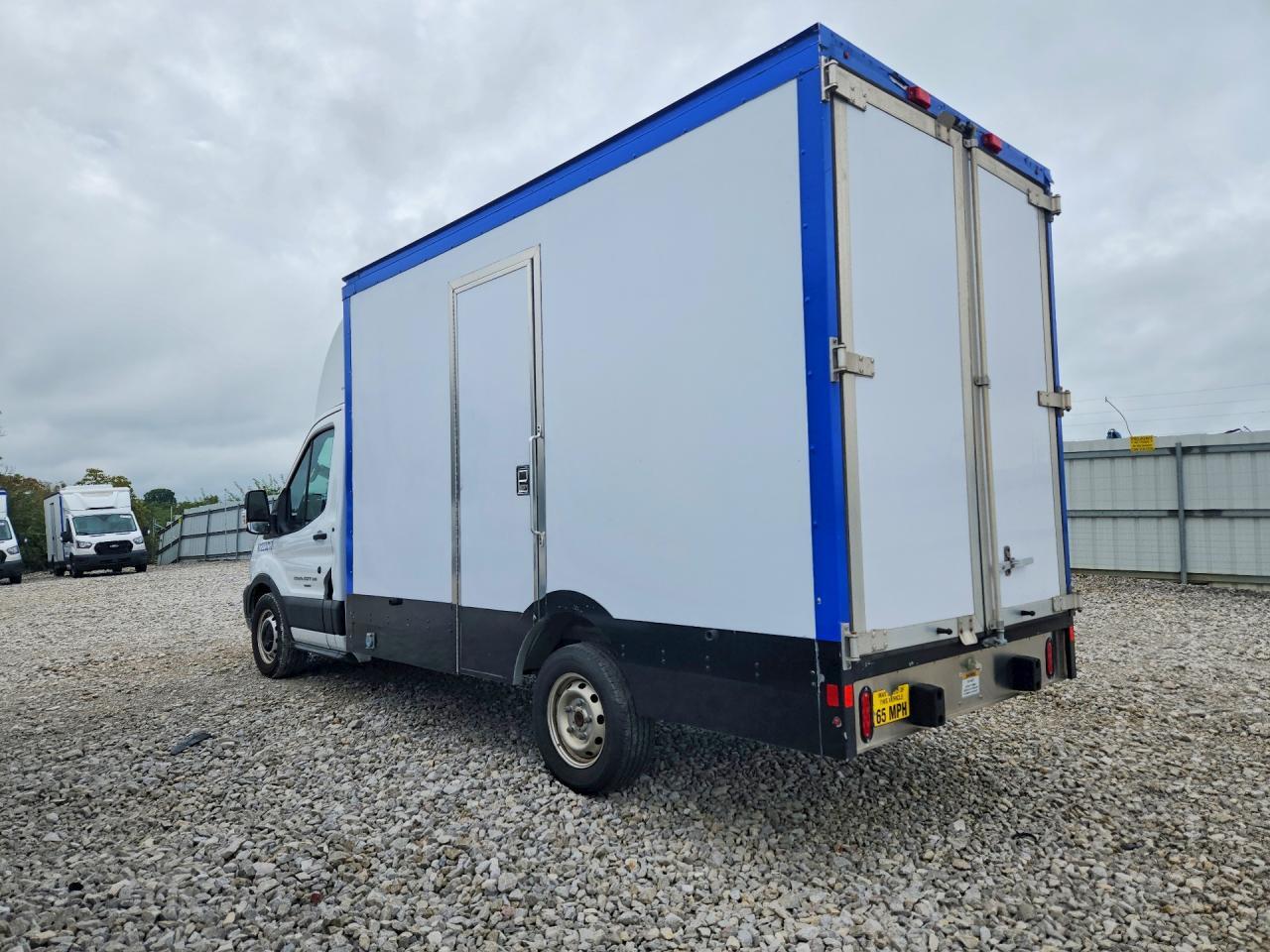1FDBW5ZG2PKA23102 2023 FORD TRANSIT photo no. 2