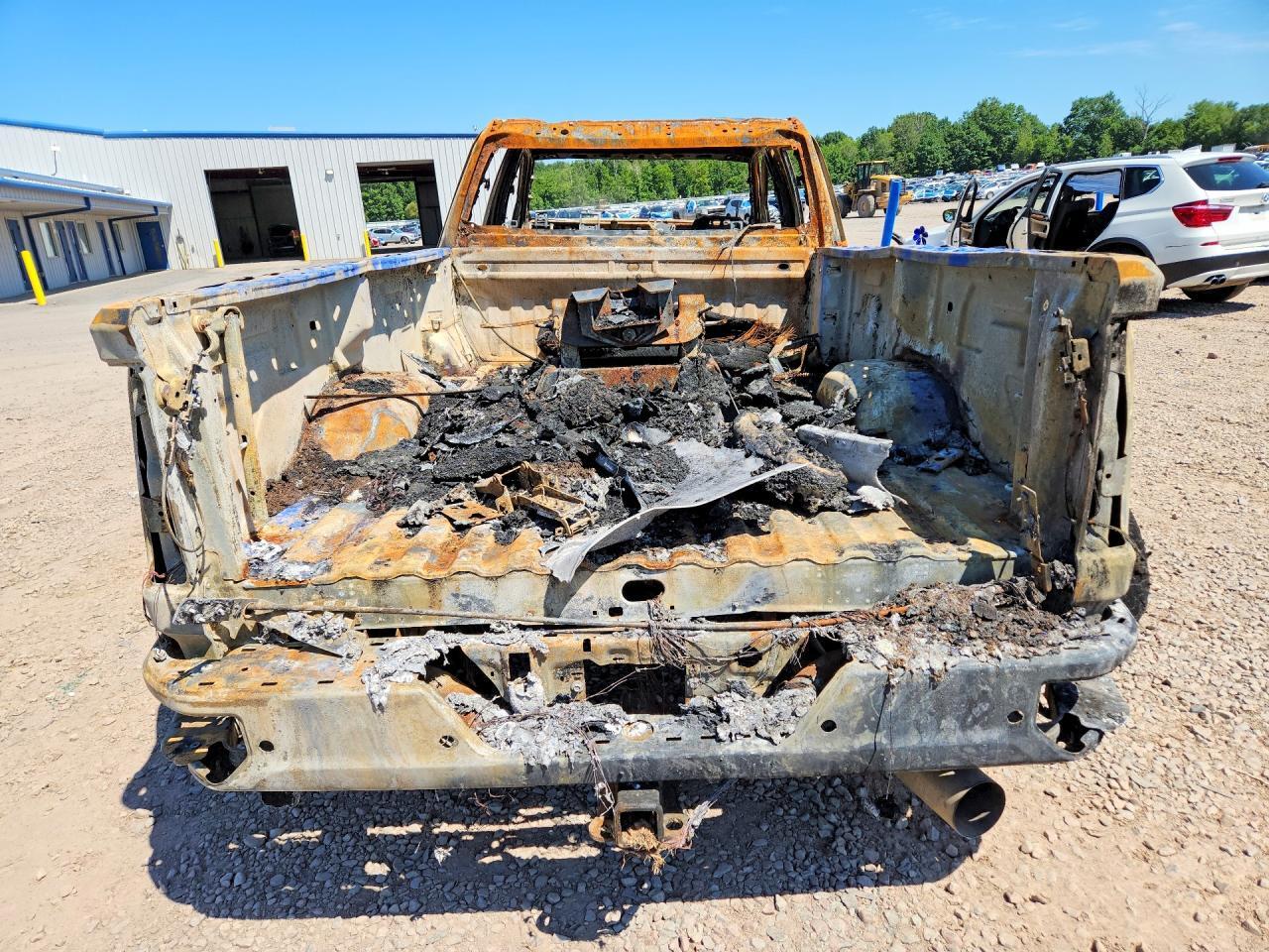 1GT49WEY4NF322931 2022 GMC SIERRA photo no. 12