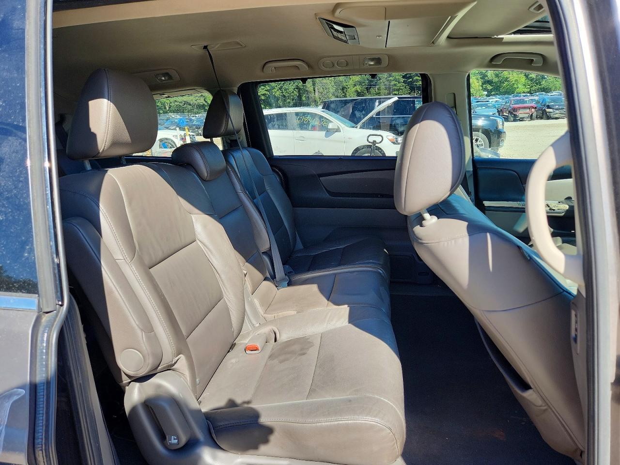2012 HONDA ODYSSEY TOURING — Фото 11 из 13