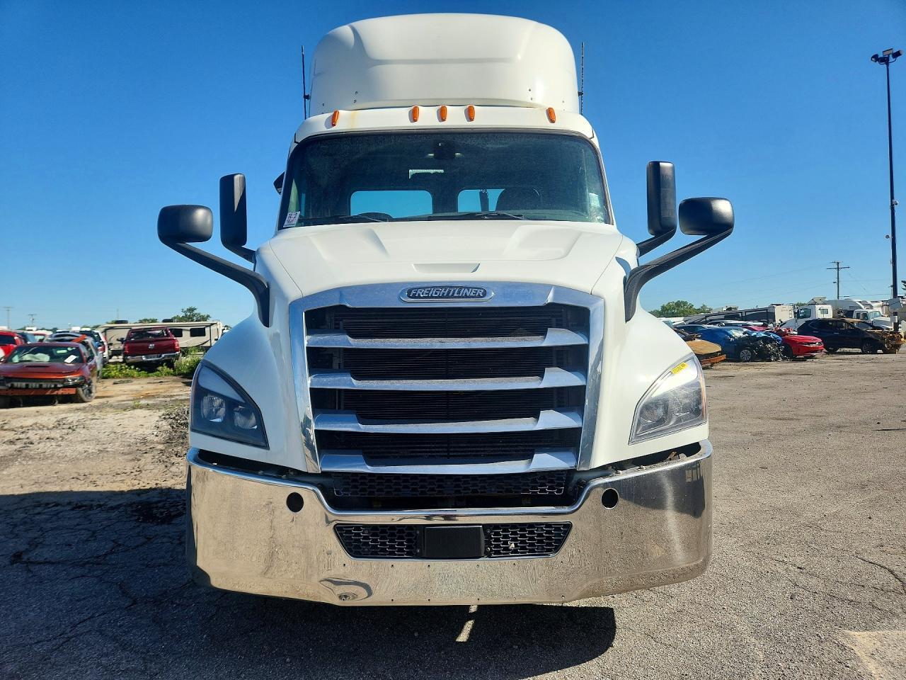 2020 FREIGHTLINER CASCADIA 116 SEMI TRUCK — Фото 5 из 13